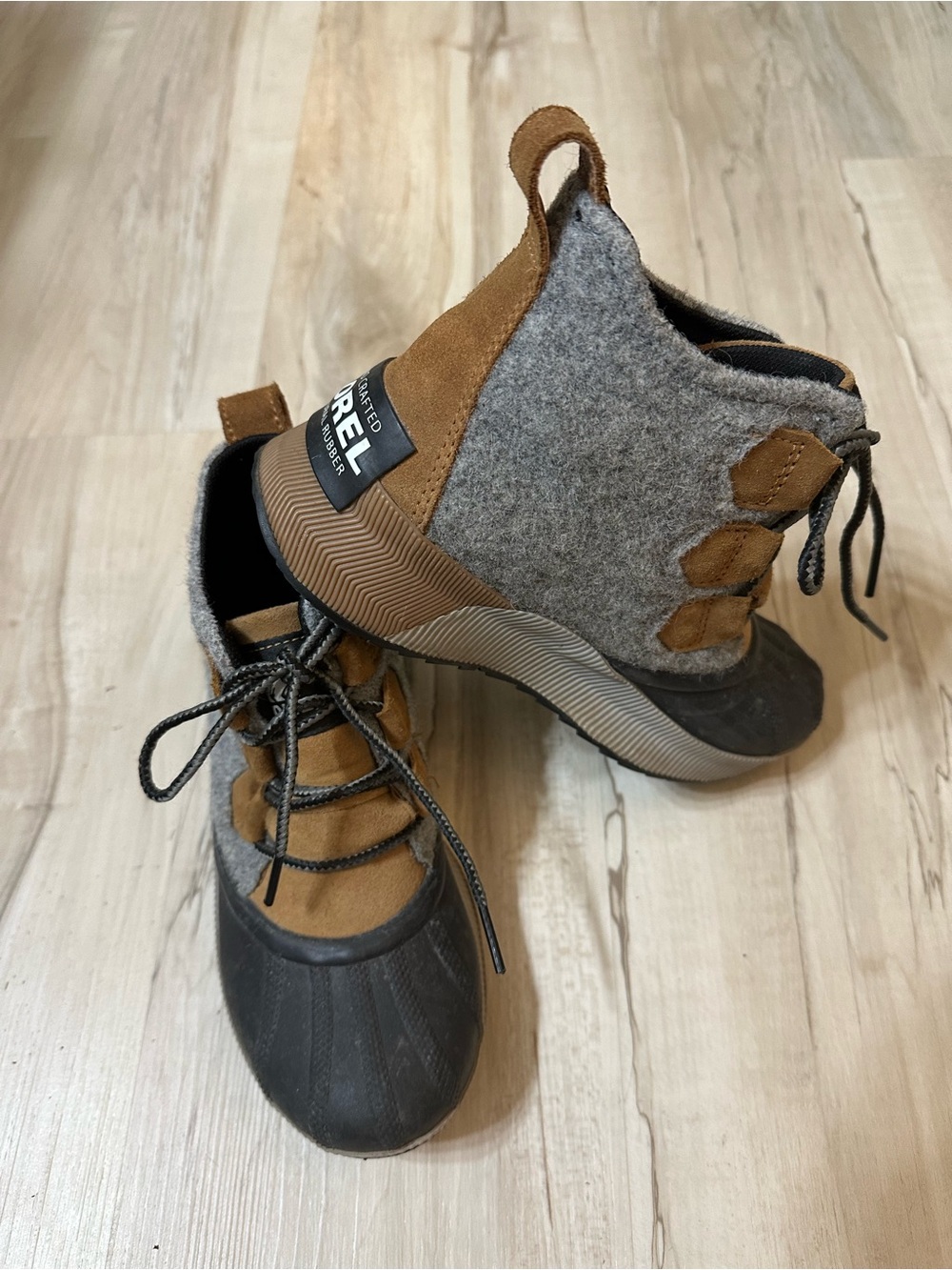 SOREL Brown Gray Waterproof Winter Boots
